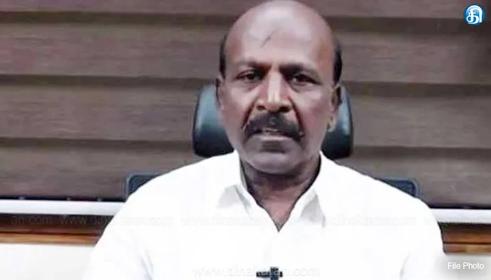 அரசு மருத்துவக்கல்லூரி மருத்துவமனையில் மகப்பேறு மருத்துவர்களை கூடுதலாக நியமிக்க வேண்டும்: அமைச்சரிடம் கோரிக்கை மனு