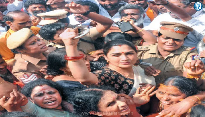 அண்ணா பல்கலை. மாணவி பலாத்கார விவகாரம்; தடையை மீறி பேரணி செல்ல முயன்ற நடிகை குஷ்பு கைது: மதுரையில் பரபரப்பு