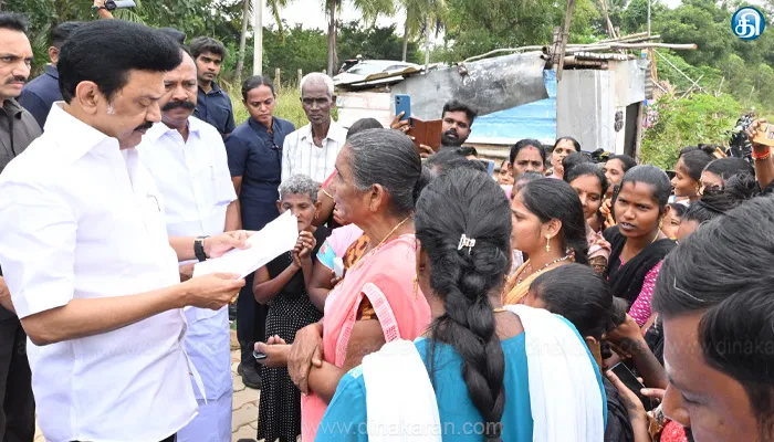 சிவகங்கை மாவட்டம், ஒக்கூர் இலங்கை தமிழர் மறுவாழ்வு முகாமிற்கு தமிழ்நாடு முதலமைச்சர் மு.க.ஸ்டாலின் நேரில் சென்று ஆய்வு