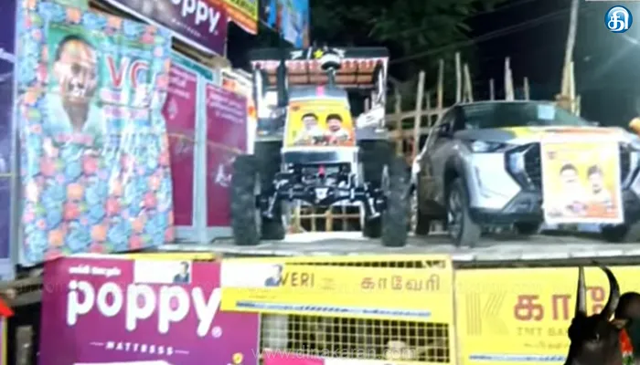 tracktor,car,palamedu jallikattu