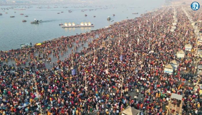 மாகி பூர்ணிமாவை முன்னிட்டு மகா கும்பமேளாவில் ஒரே நாளில் 2 கோடி பேர் புனித நீராடல்