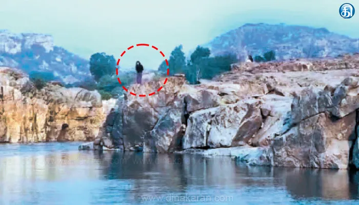 கர்நாடகாவுக்கு நண்பர்களுடன் சுற்றுலா சென்றபோது துங்கபத்ரா ஆற்றில் குதித்த பெண் டாக்டர் பலி