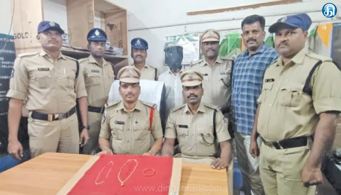 சித்தூர் ரயில் நிலையத்தில் போலீசார் அதிரடி ரயிலில் கொள்ளையடிக்கும் வட மாநில கொள்ளையன் கைது