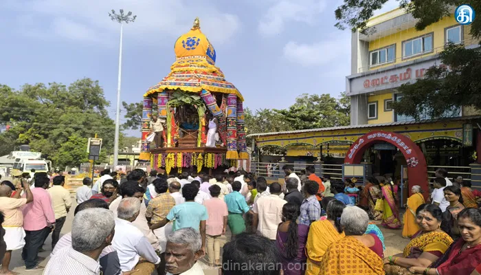 பல்வேறு சர்ச்சைகளுக்கிடையில் அமைதியாக நடைபெற்ற திருப்பரங்குன்றத் தேரோட்டம்!!