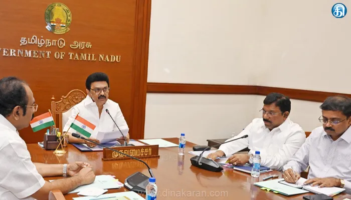 புதுமைப் பெண் திட்டத்தால், இடைநிற்றல் குறைந்து மாணவிகளின் உயர்கல்வி சேர்க்கை உயர்ந்திருக்கிறது: முதலமைச்சருக்கான பொருளாதார ஆலோசனைக் குழு கூட்டத்தில் முதல்வர் பேச்சு