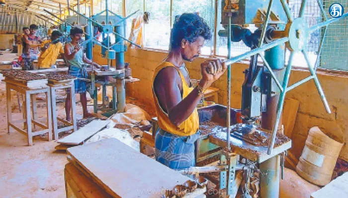 விருத்தாசலத்தில் 40 ஏக்கர் பரப்பளவில் 1964ம் ஆண்டு தொடங்கப்பட்டது; நலிவடைந்துள்ள செராமிக் தொழிற்பேட்டை: மீண்டும் புத்துயிர் பெறுமா?