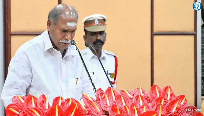 புதுச்சேரியில் பட்ஜெட்டை தாக்கல் செய்தார் முதலமைச்சர் ரங்கசாமி!!
