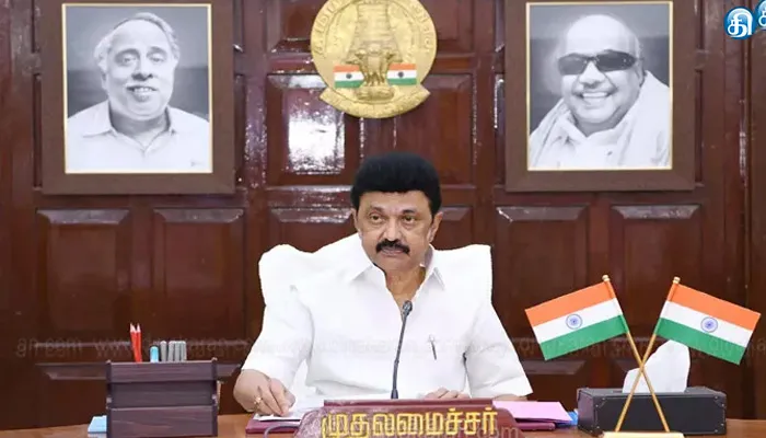 மெட்ரோ திட்ட பணிகள் தொடர்பாக தலைமைச் செயலகத்தில் முதலமைச்சர் மு.க.ஸ்டாலின் தலைமையில் ஆலோசனை!!