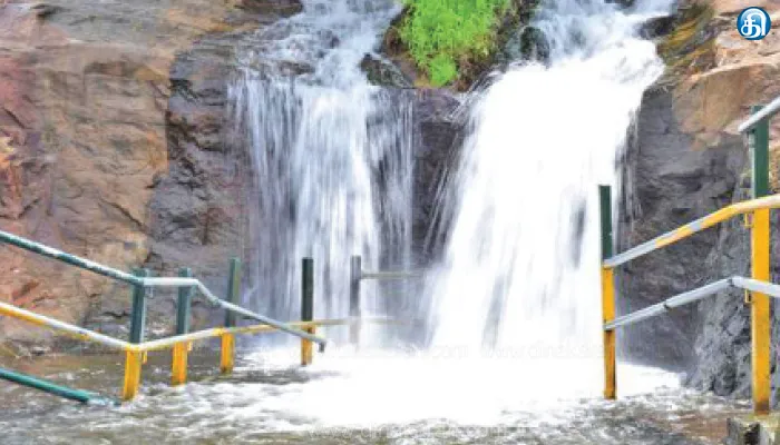 தங்குமிடம், உணவகங்கள் வசதி என கும்பக்கரை அருவி பகுதியில் அடிப்படை வசதிகள் தேவை