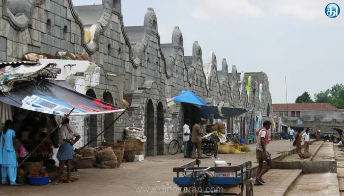 கோயம்பேடு மார்க்கெட்டில் கூடுதலாக 10 நவீன கழிவறைகள்: அங்காடி நிர்வாகம் நடவடிக்கை