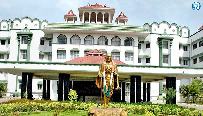 சங்கரன்கோவில் அருகே 3 பேர் கொலை வழக்கில் 4 பேரின் தூக்கு தண்டனை ஆயுளாக குறைத்து ஐகோர்ட் கிளை உத்தரவு..!!