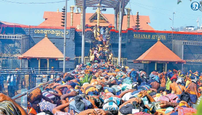 திருவிதாங்கூர் தேவசம் போர்டின் அறிவிப்பை மீறி ஐயப்பன் கோயிலில் சட்டை அணிந்து தரிசனம் செய்த பக்தர்களால் பரபரப்பு: பத்தனம்திட்டா அருகே சம்பவம்