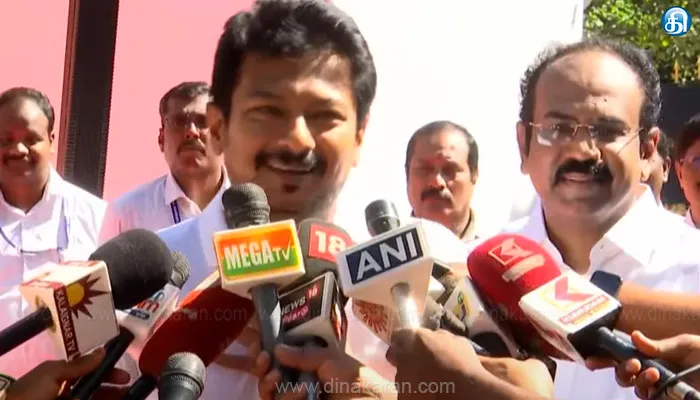மும்மொழிக் கொள்கை விவகாரத்தை திசை திருப்பவே அமலாக்கத்துறை சோதனை நடக்கிறது: உதயநிதி