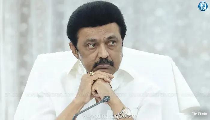 கருங்கல் விழுந்து உயிரிழந்த சிறுமி குடும்பத்திற்கு ரூ.3 லட்சம் முதல்வர் அறிவிப்பு