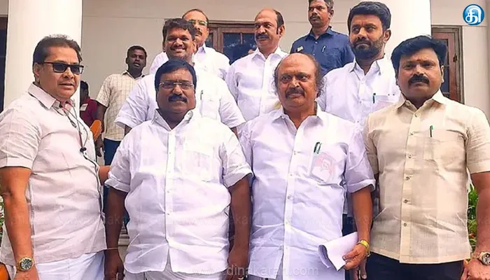 புதுச்சேரி பேரவையில் திமுக, காங்கிரஸ் வெளிநடப்பு