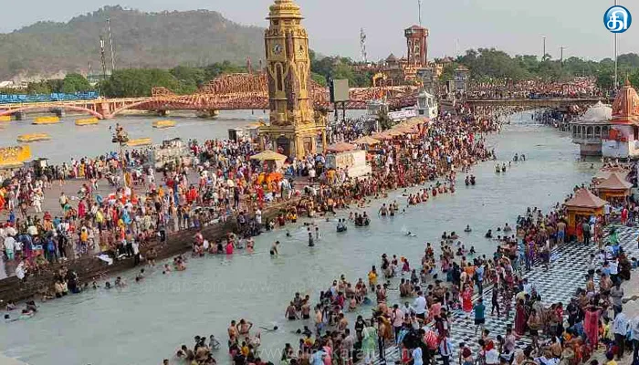 பீகார் மாநிலத்தின் வழியே பாயும் கங்கை நீர் மனிதர்கள் குளிப்பதற்கே தகுதியற்றது என்று மாநில அரசு அறிவிப்பு