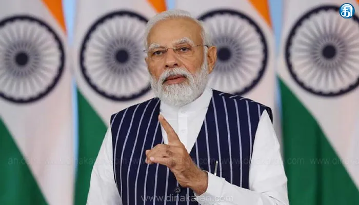 காஷ்மீர் தாக்குதல் தொடர்பாக டெல்லி விமான நிலையத்தில் பிரதமர் மோடி ஆலோசனை!