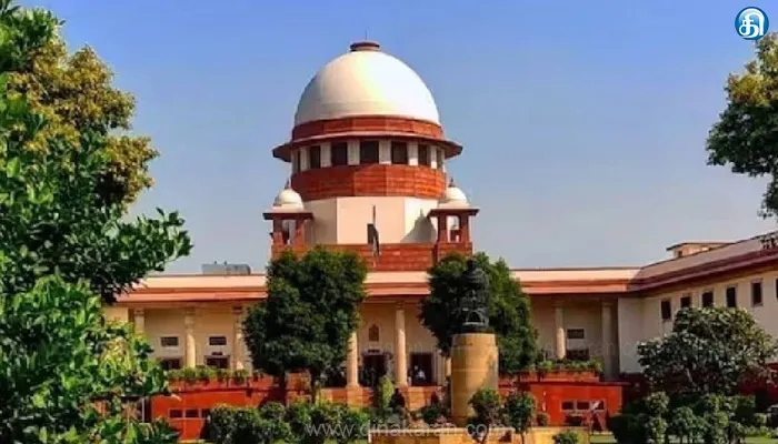 வக்ஃபு வழக்கில் இடைக்கால உத்தரவுகள் அனைத்தையும் நாளை வரை நிறுத்தி வைப்பதாக உச்சநீதிமன்றம் உத்தரவு