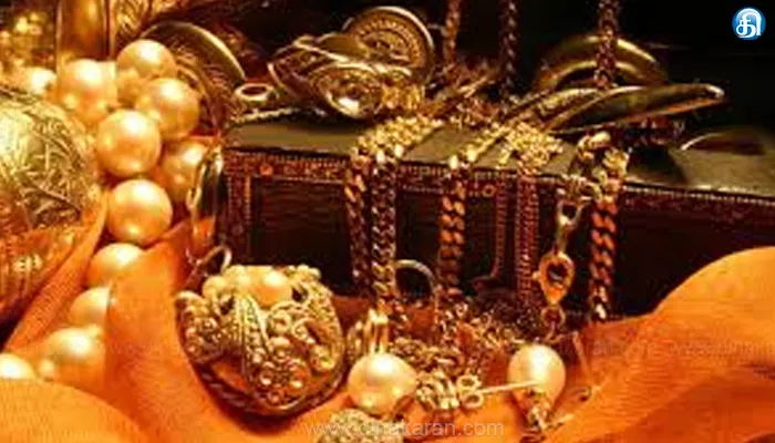 அட்சய திருதியை நெருங்கும் நிலையில் மீண்டும் புதிய உச்சத்தை தொட்டது தங்கம் விலை: பவுன் ரூ.67,400ஐ கடந்ததால் நகைப்பிரியர்கள் அதிர்ச்சி