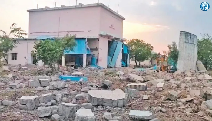 பட்டாசு ஆலை விபத்தில் 3 பேர் பலி: 5 பேர் படுகாயம்