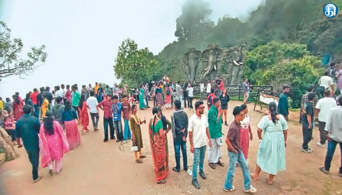 தொடர் விடுமுறை எதிரொலி; ஊட்டி, கொடைக்கானல், ஏற்காட்டில் குவிந்த சுற்றுலா பயணிகள்