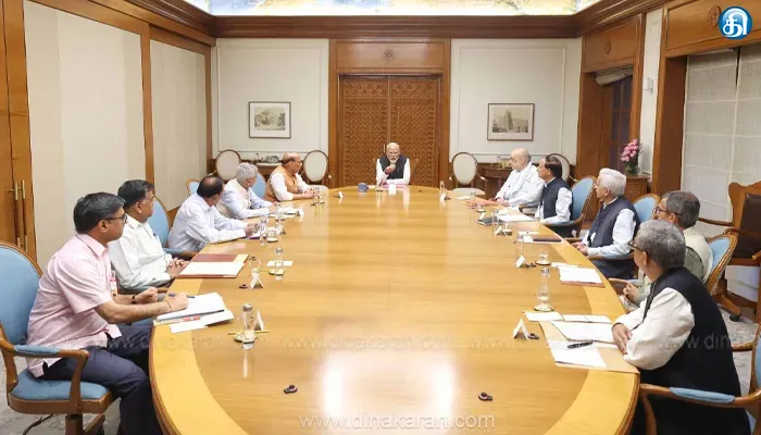 48 மணி நேரத்தில் இந்தியாவை விட்டு பாகிஸ்தானியர்கள் வெளியேற உத்தரவு: காஷ்மீரில் தீவிரவாதிகள் தாக்குதலை அடுத்து பிரதமர் மோடி தலைமையில் நடந்த கூட்டத்தில் அதிரடி முடிவு