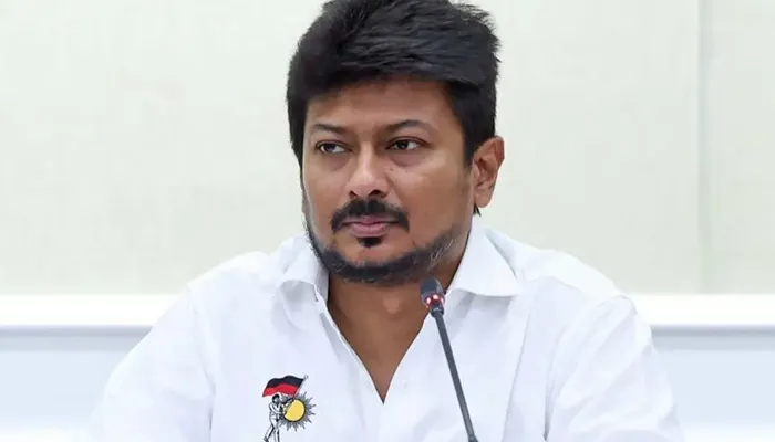 சென்னை அண்ணா அறிவாலயத்தில் துணை முதல்வர் உதயநிதி ஸ்டாலினுடன் மாற்றுத்திறனாளிகள் சந்திப்பு: கட்சியில் மாற்றுத்திறனாளிகள் அணி உருவாக்க கோரிக்கை