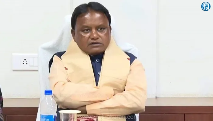 பிஜூ பட்நாயக் சிலை எரிப்புக்கு முதல்வர் மோகன் சரண் கண்டனம்