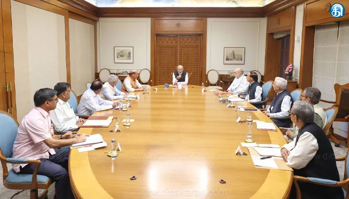 பஹல்காம் தாக்குதலை தொடர்ந்து பாதுகாப்பு நடவடிக்கைகளுக்கான ஒன்றிய அமைச்சரவை கூட்டம் பிரதமர் மோடி தலைமையில் நடைபெறுகிறது