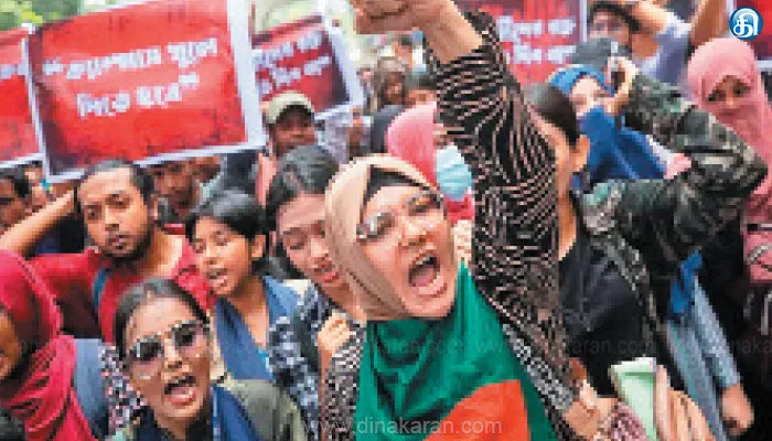 அரசுக்கு எதிராக போராட்டம்; வங்கதேச மாணவிகள் துணிச்சலை பாராட்டி அமெரிக்க அரசு விருது
