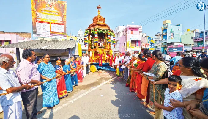 தர்மபுரி குமாரசாமிப்பேட்டையில் சென்னகேசவ பெருமாள் கோயில் தேரோட்டம்: பக்தர்கள் குவிந்தனர்
