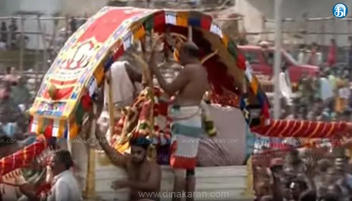 தடம் பார்க்கும் நிகழ்ச்சிக்காக மீண்டும் வைகை ஆற்றில் எழுந்தருளினார் கள்ளழகர்..!