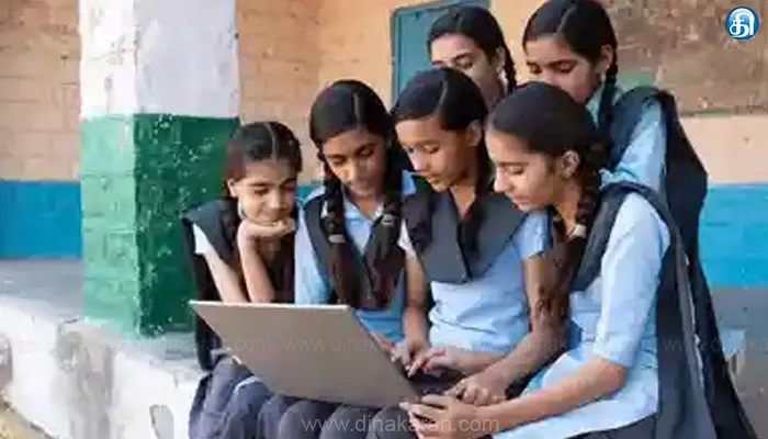 11-ம் வகுப்பு பொதுத் தேர்வு முடிவுகளை மாணவர்கள் இணையத்தில் பார்த்து அறிந்து கொள்ளலாம்!