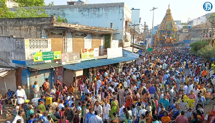 சித்திரை பிரம்மோற்சவத்தின் 7 ஆம் நாளான இன்று திருக்கழுக்குன்றம் வேதகிரீஸ்வரர் திருக்கோவிலில் தேரோட்டம் தொடக்கம்
