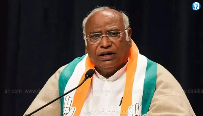 அணுகுண்டு சோதனை தினம் இந்திராகாந்தியை புகழ்ந்த காங்.