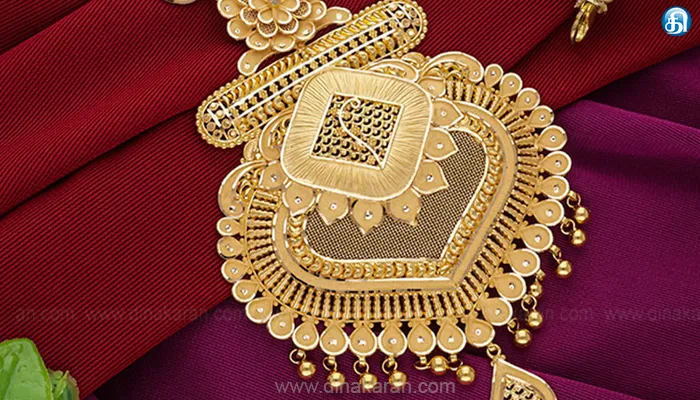 சென்னையில் ஆபரணத்தங்கம் விலை சவரனுக்கு ஒரே நாளில் ரூ.1.560 குறைந்து ரூ.68.880க்கும் விற்பனை
