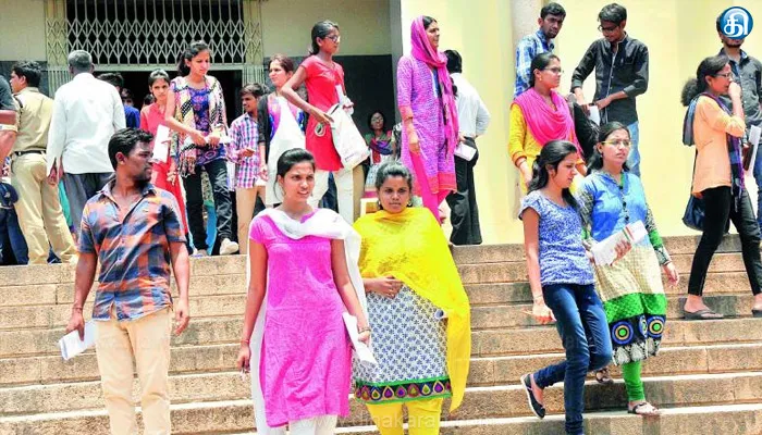 தமிழ்நாட்டில் அரசு கலை மற்றும் அறிவியல் கல்லூரிகளில் சேர்வதற்கான விண்ணப்பப் பதிவு மே 30ம் தேதி முதல் மீண்டும் தொடங்கும் என அறிவிப்பு