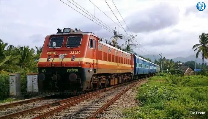 பகல் நேரங்களில் பயணிக்க வசதியாக நாகர்கோவில் – கோட்டயம் தினசரி ரயில் திருவாரூர் வரை நீட்டிக்க வேண்டும்: பயணிகள் கோரிக்கை