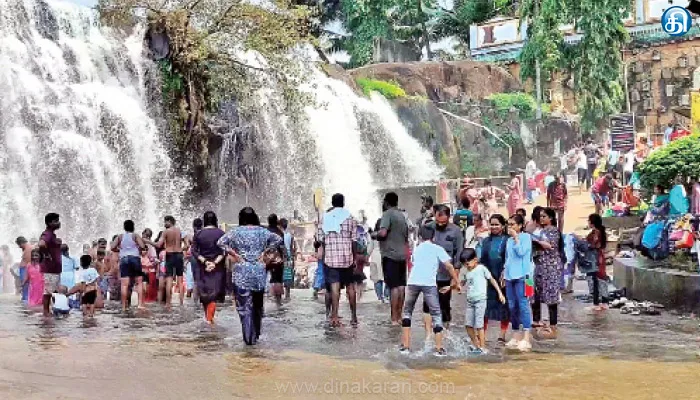 கோடை விடுமுறை எதிரொலி; திற்பரப்பு அருவியில் சுற்றுலா பயணிகள் உற்சாக குளியல்: படகு சவாரி செய்து இயற்கை அழகை ரசித்தனர்