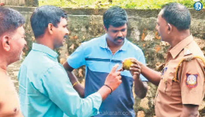 திருஷ்டிக்காயை பார்த்து வெடிகுண்டு என கருதி சிவசேனா நிர்வாகி அலறல்