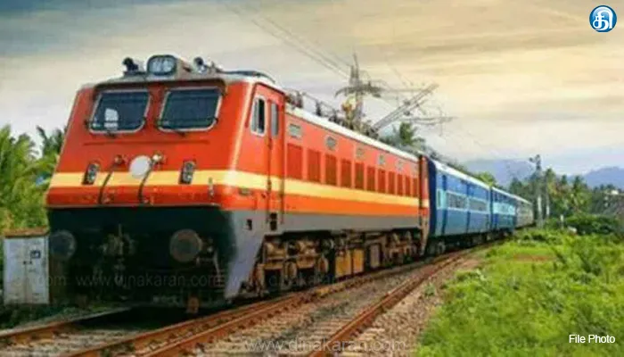 கள்ளழகர் வைகை ஆற்றில் எழுந்தருளும் நிகழ்விற்காக சென்னை – மதுரை இடையே முதல் முறையாக சிறப்பு ரயில் இயக்கம்