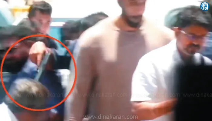 மதுரை ஏர்போர்ட்டில் ‘துப்பாக்கியை’ நீட்டி‘ரசிகனுக்கு’ மிரட்டல்: செய்தியாளர்கள் மீது பவுன்சர்கள் தாக்குதல்
