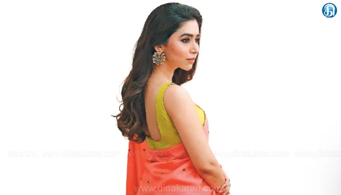 பாடகியுடன் வந்த ரவிமோகன்: மனைவி ஆர்த்தி ஆவேசம்