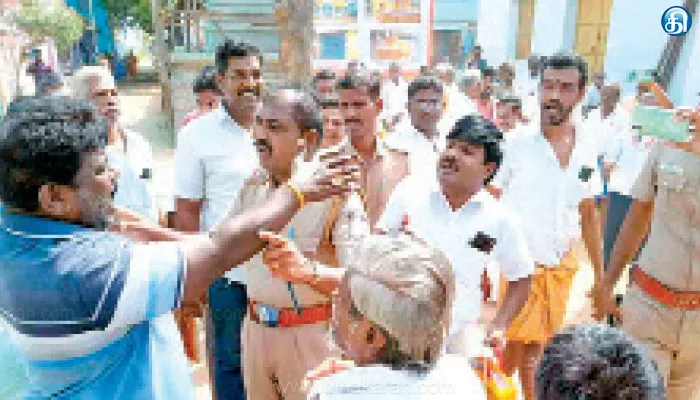 கோயில் கட்ட எதிர்ப்பு; பிரபல யூடியூபர் வீடு முற்றுகை