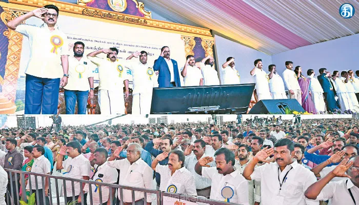திராவிட மாடலின் ‘வெர்சன் 2.0 லோடிங்’ இனி நாம் போகின்ற பாதை சிங்கப்பாதை: திருச்சி பஞ்சப்பூர் ஒருங்கிணைந்த பேருந்து முனைய திறப்பு விழாவில் முதல்வர் மு.க.ஸ்டாலின் பேச்சு
