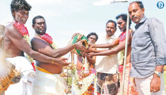 பெரியபாளையம் அருகே செல்லியம்மன் கோயிலில் மகா கும்பாபிஷேகம்: பக்தர்கள் தரிசனம்