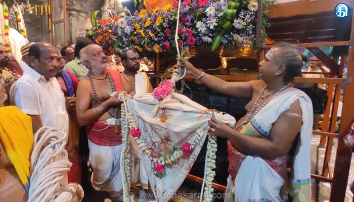 நெல்லையப்பர் காந்திமதி அம்மன் கோயிலில் ஆனி திருவிழா கொடியேற்றத்துடன் தொடங்கியது