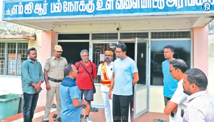 விழுப்புரம் விளையாட்டு மேம்பாட்டு ஆணைய உள் விளையாட்டரங்கில் அடிப்படை வசதிகள் மேம்படுத்த வேண்டும்