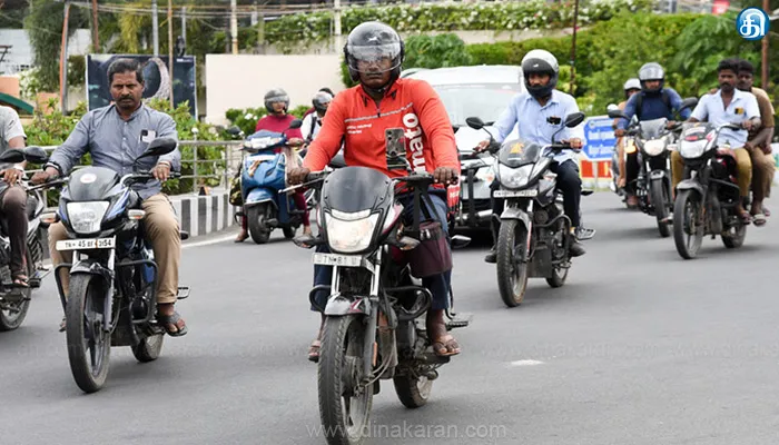 இருசக்கர வாகனங்களுக்கு ‘ஏபிஎஸ்’ கட்டாயம்; டூவீலர் வாங்கினால் 2 ஹெல்மெட் இலவசம்: ஒன்றிய அரசு அறிவிப்பு