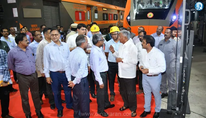 மக்களை பாதிக்காத வகையில் ரயில் கட்டணம் படிப்படியாக உயர்த்தப்படும்: ரயில்வே இணை அமைச்சர் சோமண்ணா பேட்டி